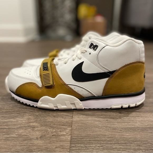 Nike AIR TRAINER 1 ESS sz 10.5